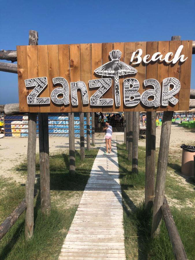 Apartament Rebeca Lux By Alezzi Beach Resort Navodari Luaran gambar