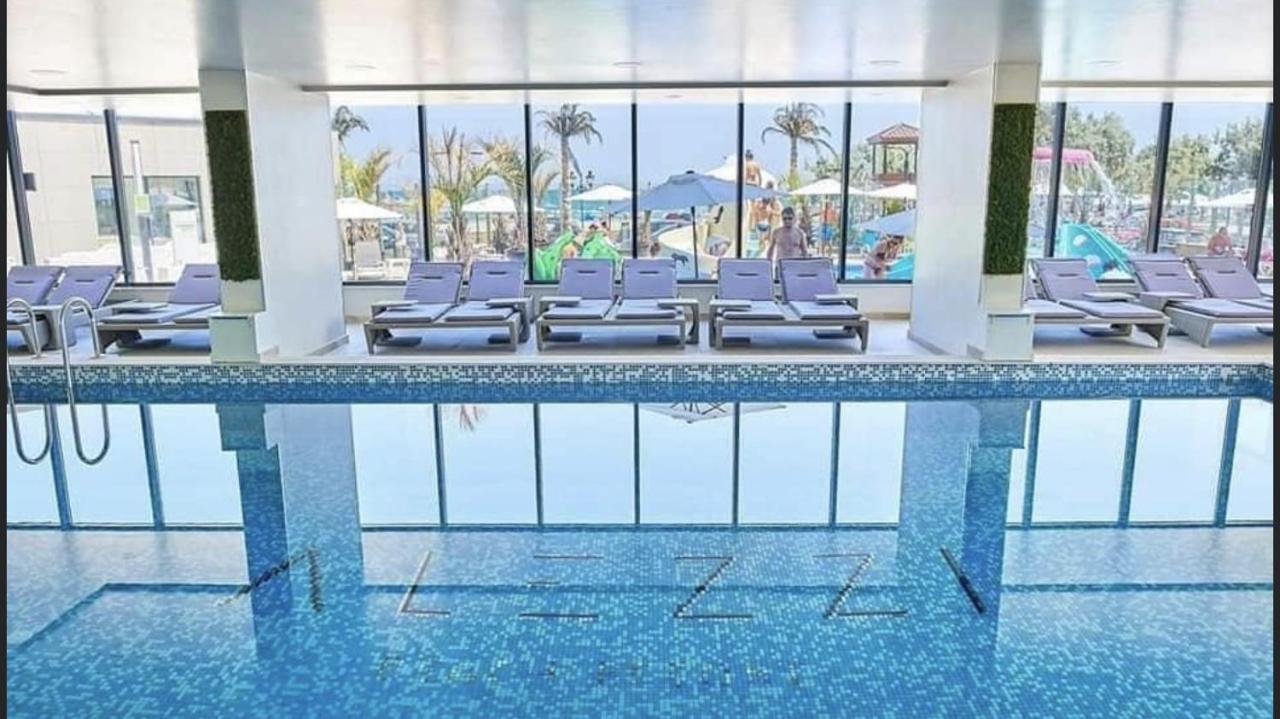 Apartament Rebeca Lux By Alezzi Beach Resort Navodari Luaran gambar